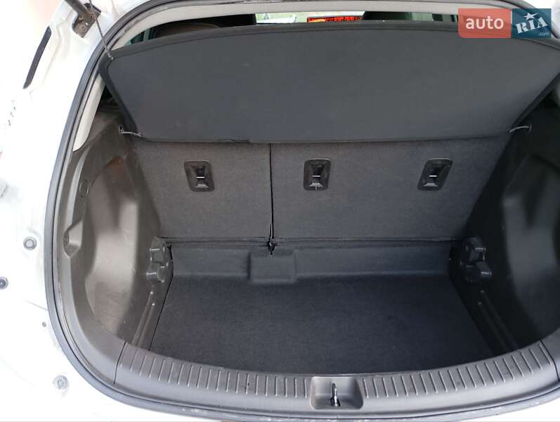 Хэтчбек Chevrolet Bolt EV 2022 в Кропивницком