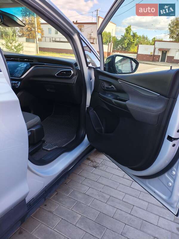 Хетчбек Chevrolet Bolt EV 2023 в Кременчуці
