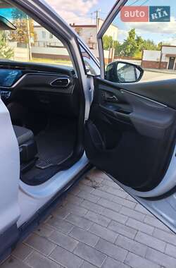 Хэтчбек Chevrolet Bolt EV 2023 в 
