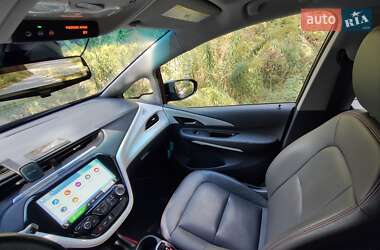 Хэтчбек Chevrolet Bolt EV 2017 в 