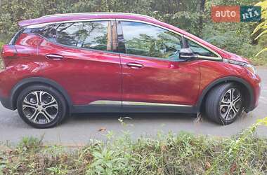 Хэтчбек Chevrolet Bolt EV 2017 в 