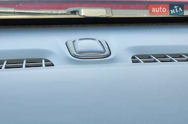 Хэтчбек Chevrolet Bolt EV 2017 в 