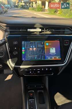 Хэтчбек Chevrolet Bolt EV 2022 в 