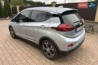 Хэтчбек Chevrolet Bolt EV 2017 в 