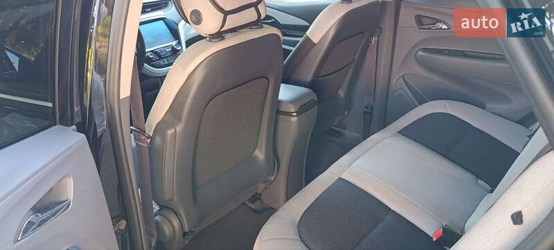 Хэтчбек Chevrolet Bolt EV 2017 в Запорожье