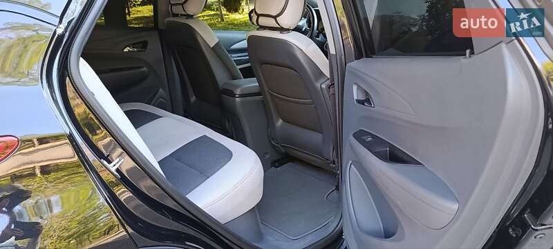 Хэтчбек Chevrolet Bolt EV 2017 в Запорожье
