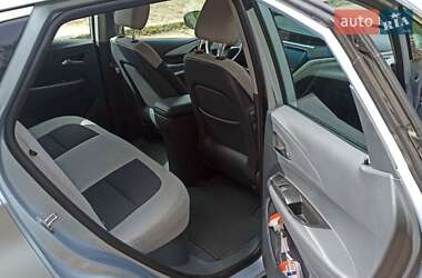 Хэтчбек Chevrolet Bolt EV 2017 в 