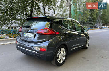 Хэтчбек Chevrolet Bolt EV 2018 в 