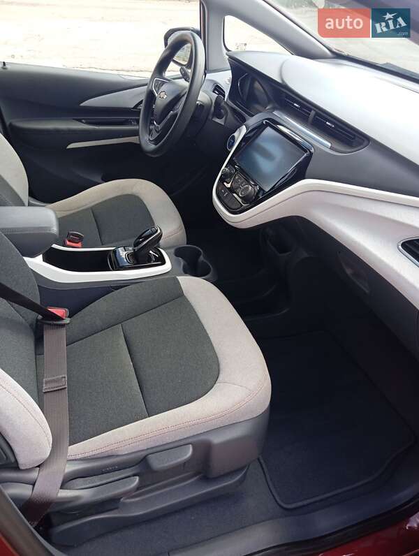 Хэтчбек Chevrolet Bolt EV 2017 в Запорожье