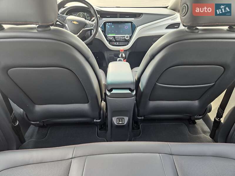 Хэтчбек Chevrolet Bolt EV 2018 в Киеве фото 28 Хэтчбек Chevrolet Bolt EV 2018 в Киеве