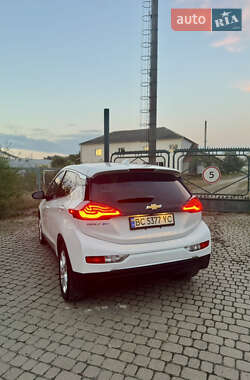 Хетчбек Chevrolet Bolt EV 2017 в 