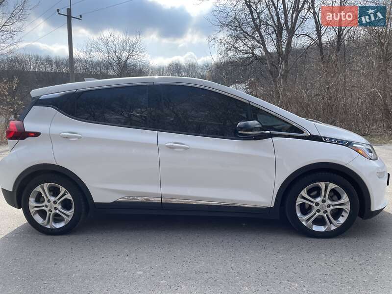 Хэтчбек Chevrolet Bolt EV 2017 в Полтаве