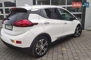Хэтчбек Chevrolet Bolt EV 2018 в 