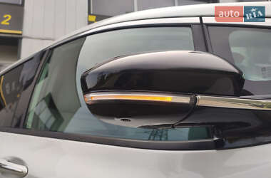 Хэтчбек Chevrolet Bolt EV 2018 в 