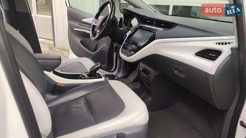 Хэтчбек Chevrolet Bolt EV 2018 в Дрогобыче