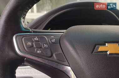 Хэтчбек Chevrolet Bolt EV 2018 в 