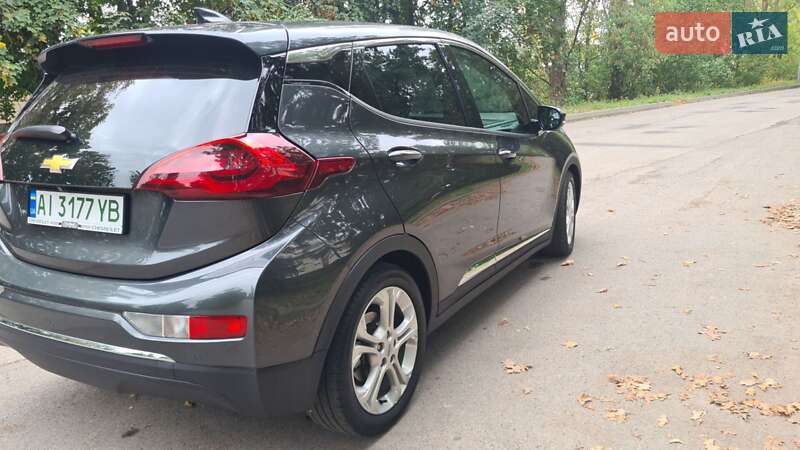 Хэтчбек Chevrolet Bolt EV 2021 в Киеве