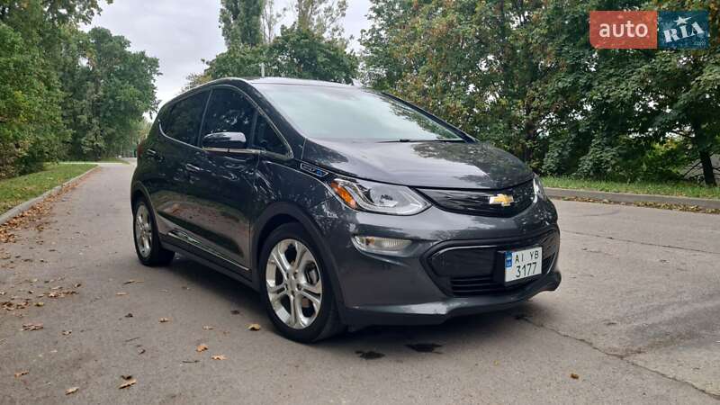 Хэтчбек Chevrolet Bolt EV 2021 в Киеве