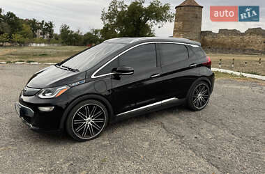 Хэтчбек Chevrolet Bolt EV 2018 в 