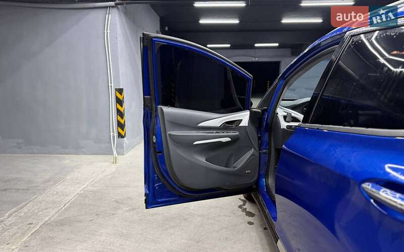 Хэтчбек Chevrolet Bolt EV 2020 в Черновцах
