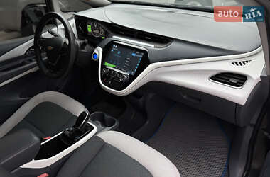 Хэтчбек Chevrolet Bolt EV 2017 в 