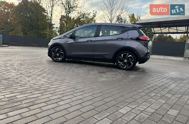 Хэтчбек Chevrolet Bolt EV 2022 в 