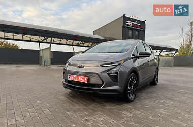 Хэтчбек Chevrolet Bolt EV 2022 в 