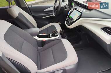 Хэтчбек Chevrolet Bolt EV 2019 в 