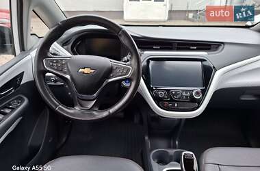 Хэтчбек Chevrolet Bolt EV 2021 в 
