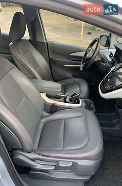 Хетчбек Chevrolet Bolt EV 2017 в 