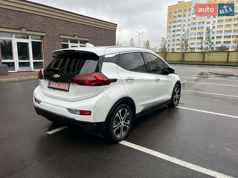 Хэтчбек Chevrolet Bolt EV 2018 в Киеве