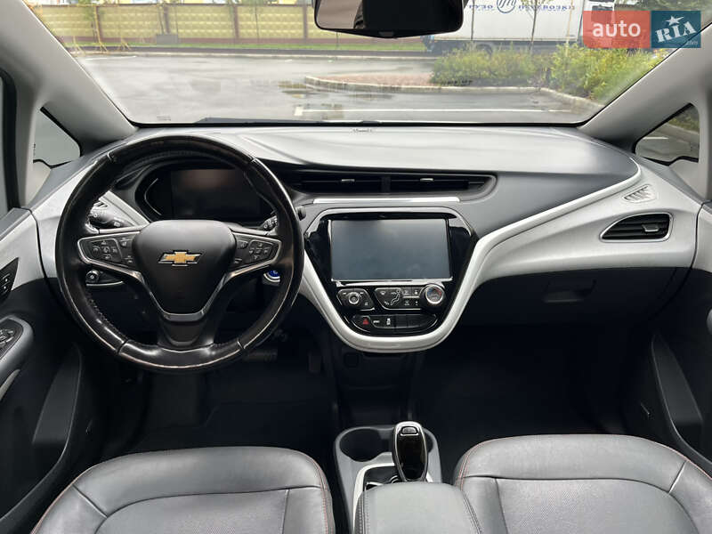 Хэтчбек Chevrolet Bolt EV 2018 в Киеве