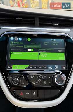 Хэтчбек Chevrolet Bolt EV 2017 в 