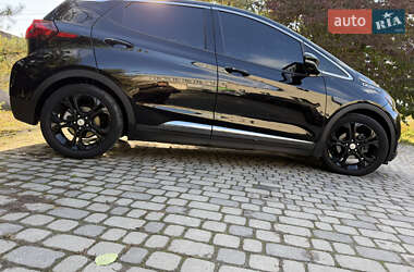 Хетчбек Chevrolet Bolt EV 2018 в 