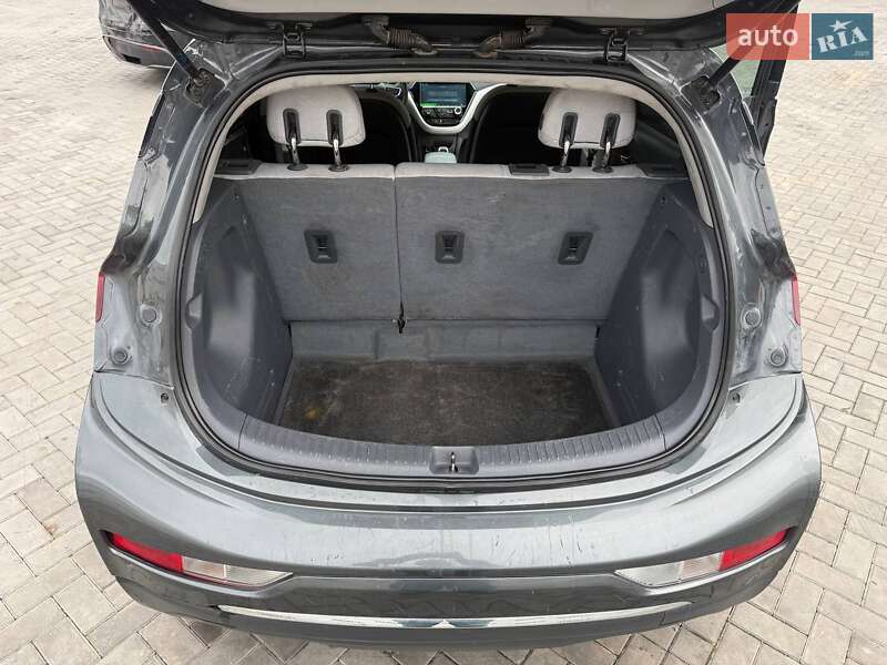 Хэтчбек Chevrolet Bolt EV 2020 в Луцке