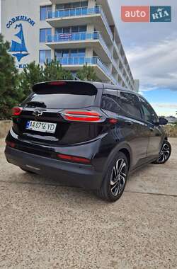 Хетчбек Chevrolet Bolt EV 2023 в 