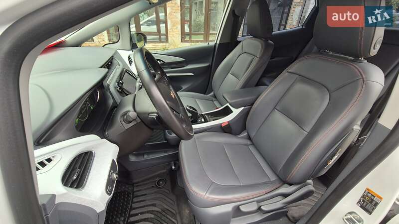Хэтчбек Chevrolet Bolt EV 2020 в Львове фото 16 Хэтчбек Chevrolet Bolt EV 2020 в Львове