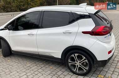 Хэтчбек Chevrolet Bolt EV 2020 в 