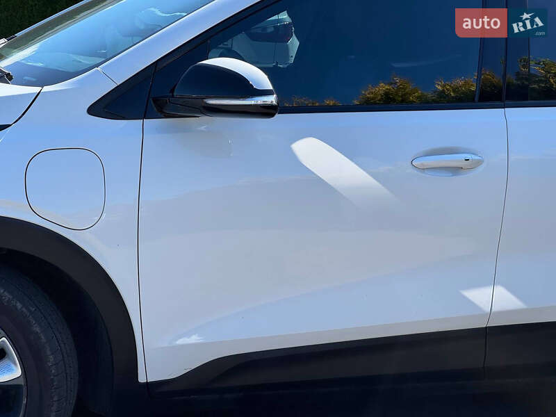 Хэтчбек Chevrolet Bolt EV 2022 в Стрые