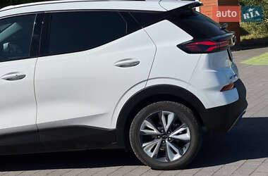 Хэтчбек Chevrolet Bolt EV 2022 в 