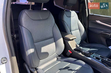 Хэтчбек Chevrolet Bolt EV 2022 в 