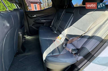 Хэтчбек Chevrolet Bolt EV 2022 в 