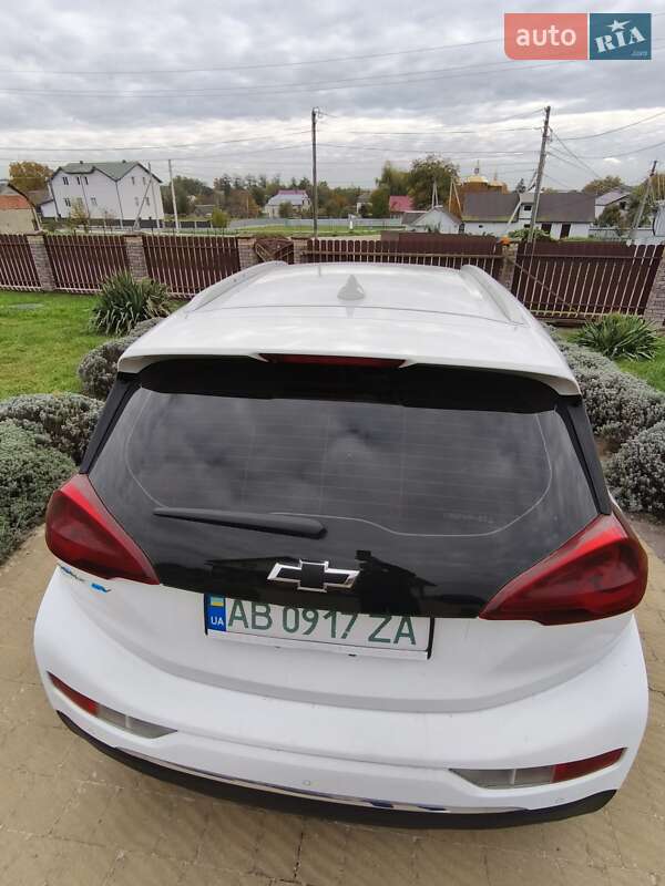 Хетчбек Chevrolet Bolt EV 2017 в Новояворівську