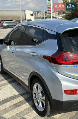 Хетчбек Chevrolet Bolt EV 2017 в 