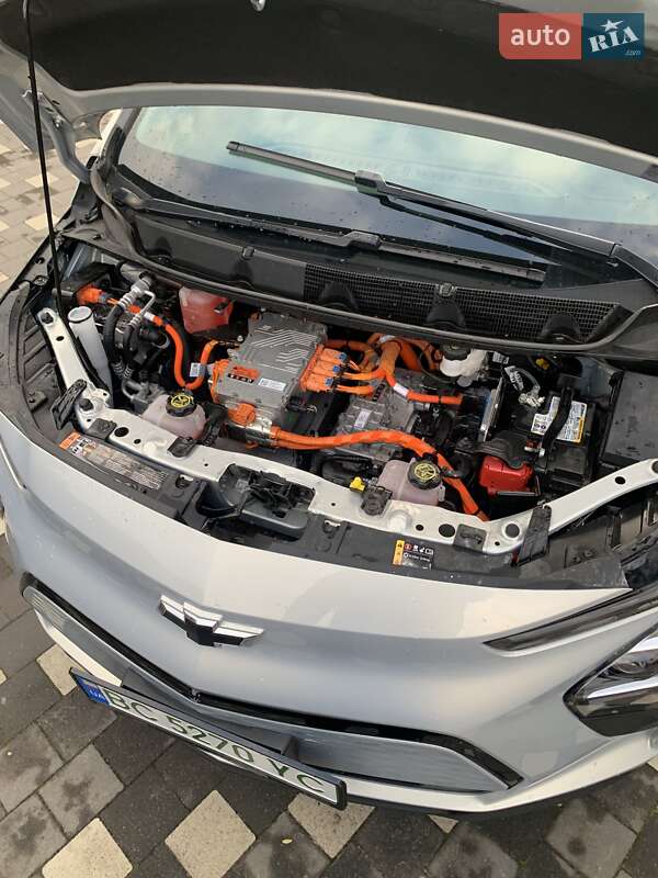 Хэтчбек Chevrolet Bolt EV 2023 в Золочеве фото 7 Хэтчбек Chevrolet Bolt EV 2023 в Золочеве