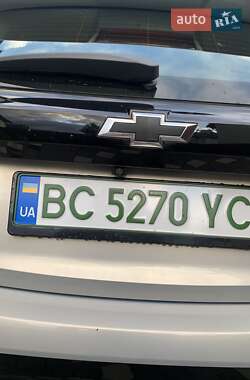 Хэтчбек Chevrolet Bolt EV 2023 в 