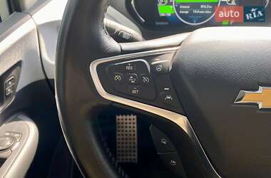 Хетчбек Chevrolet Bolt EV 2017 в 
