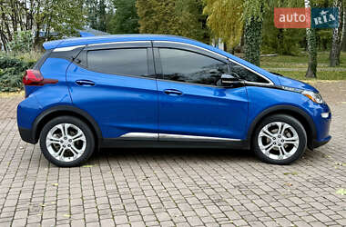 Хетчбек Chevrolet Bolt EV 2017 в  фото 4 Хетчбек Chevrolet Bolt EV 2017 в