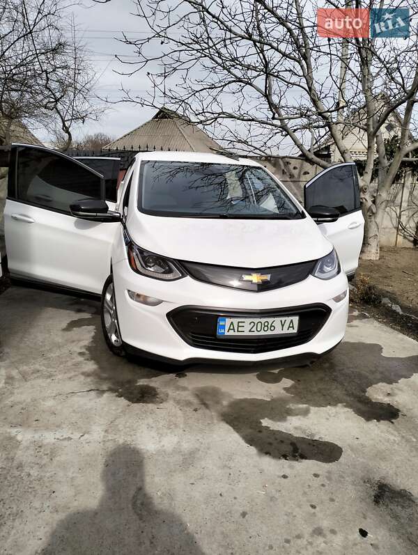 Хэтчбек Chevrolet Bolt EV 2018 в Днепре фото 11 Хэтчбек Chevrolet Bolt EV 2018 в Днепре