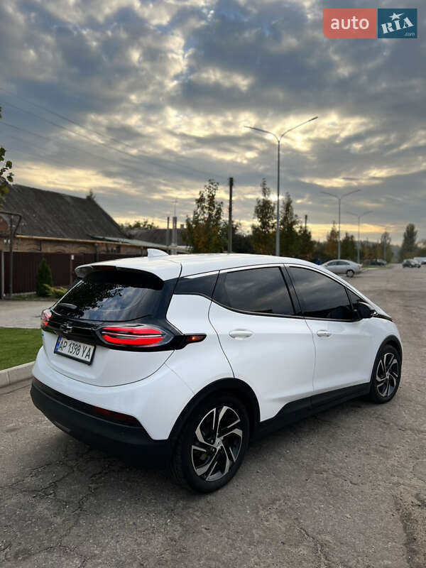 Хэтчбек Chevrolet Bolt EV 2023 в Запорожье фото 4 Хэтчбек Chevrolet Bolt EV 2023 в Запорожье